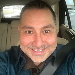 Meet your Posher, Derek